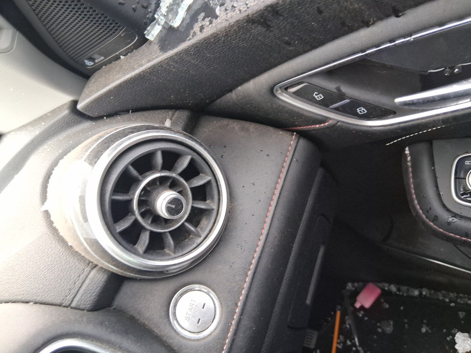 2022 MG HS EXCLUSIVE OSF DRIVER SIDE FRONT RIGHT DASHBOARD AIRVENT