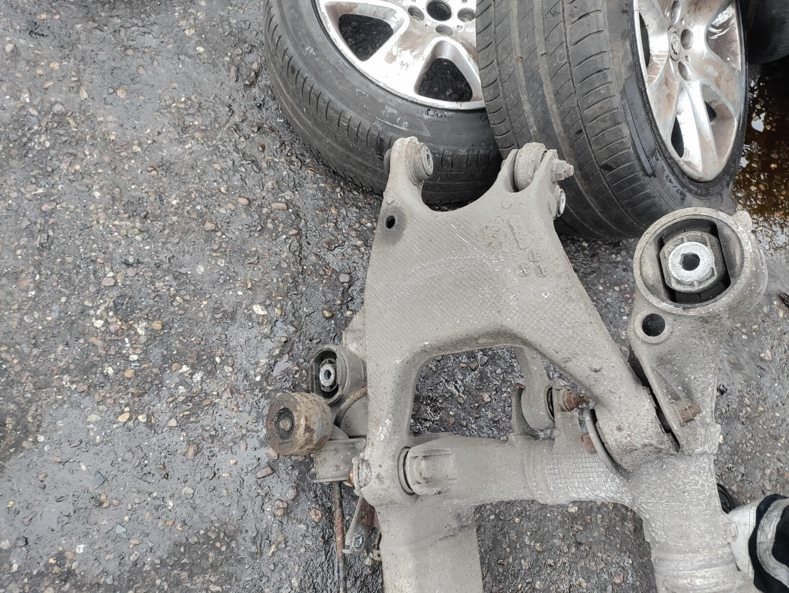 2012 BMW 5 SERIES F10 2.0 DIESEL AUTOMATIC REAR SUB FRAME
