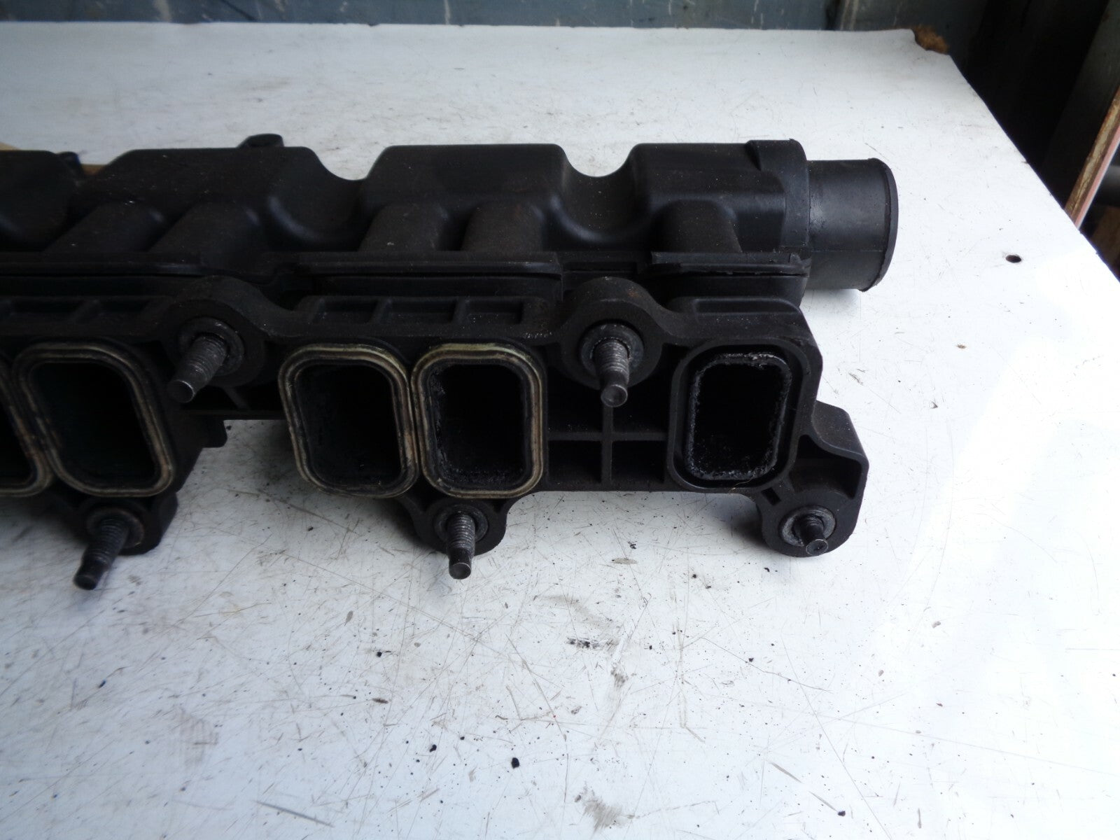 FORD TRANSIT VAN 2.0 2002 TOP BLACK PLASTIC ENGINE ROCKER COVER
