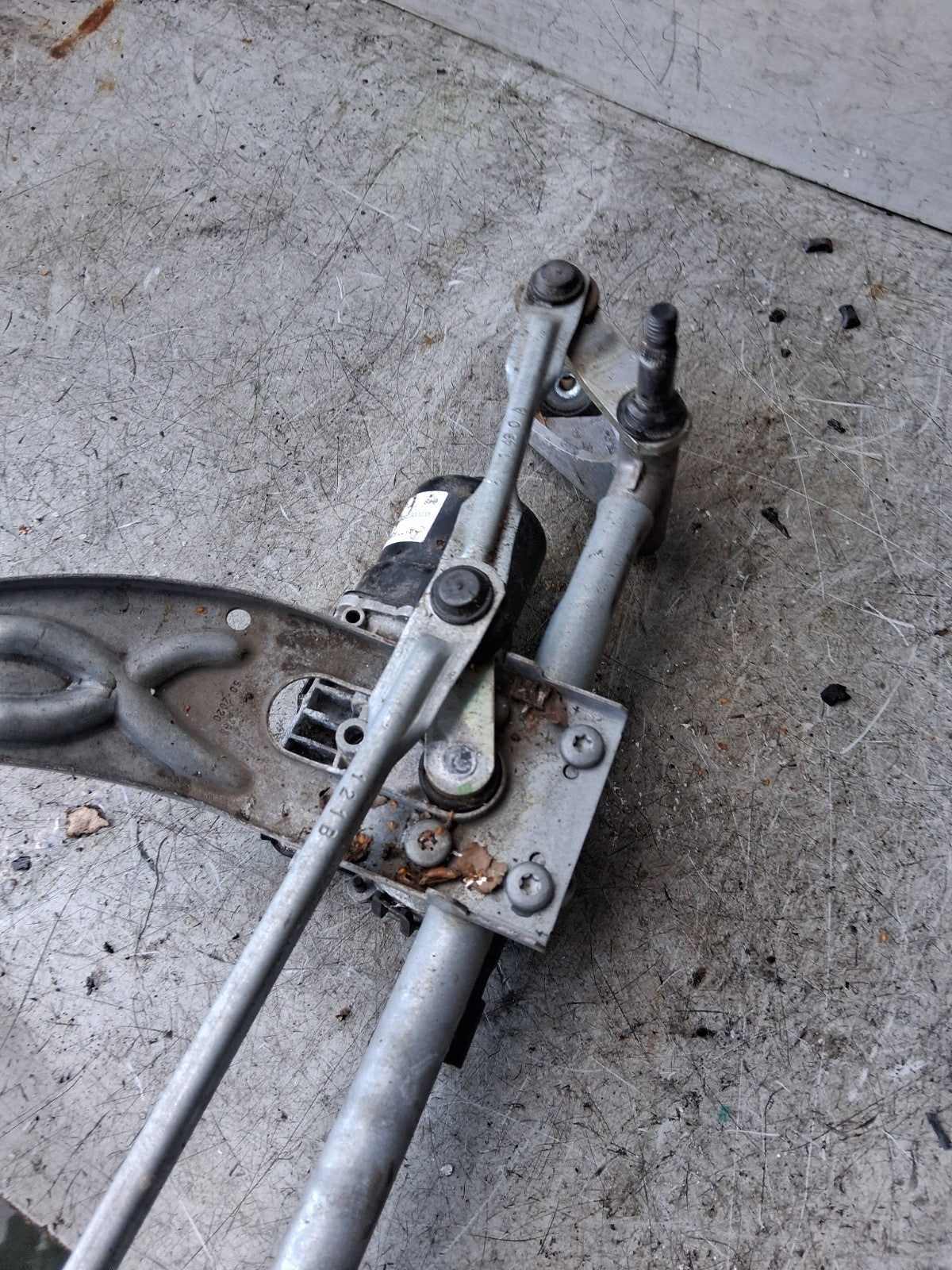 2021 MERCEDES A CLASS V177 FRONT WIPER MOTOR & LINKAGE A1778205001