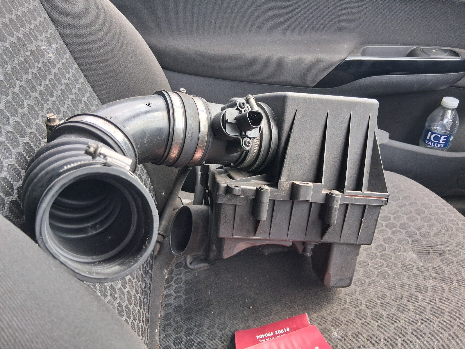 2017 VAUXHALL CORSA E 1.2 DIESEL AIR FILTER BOX HOUSING BOX
