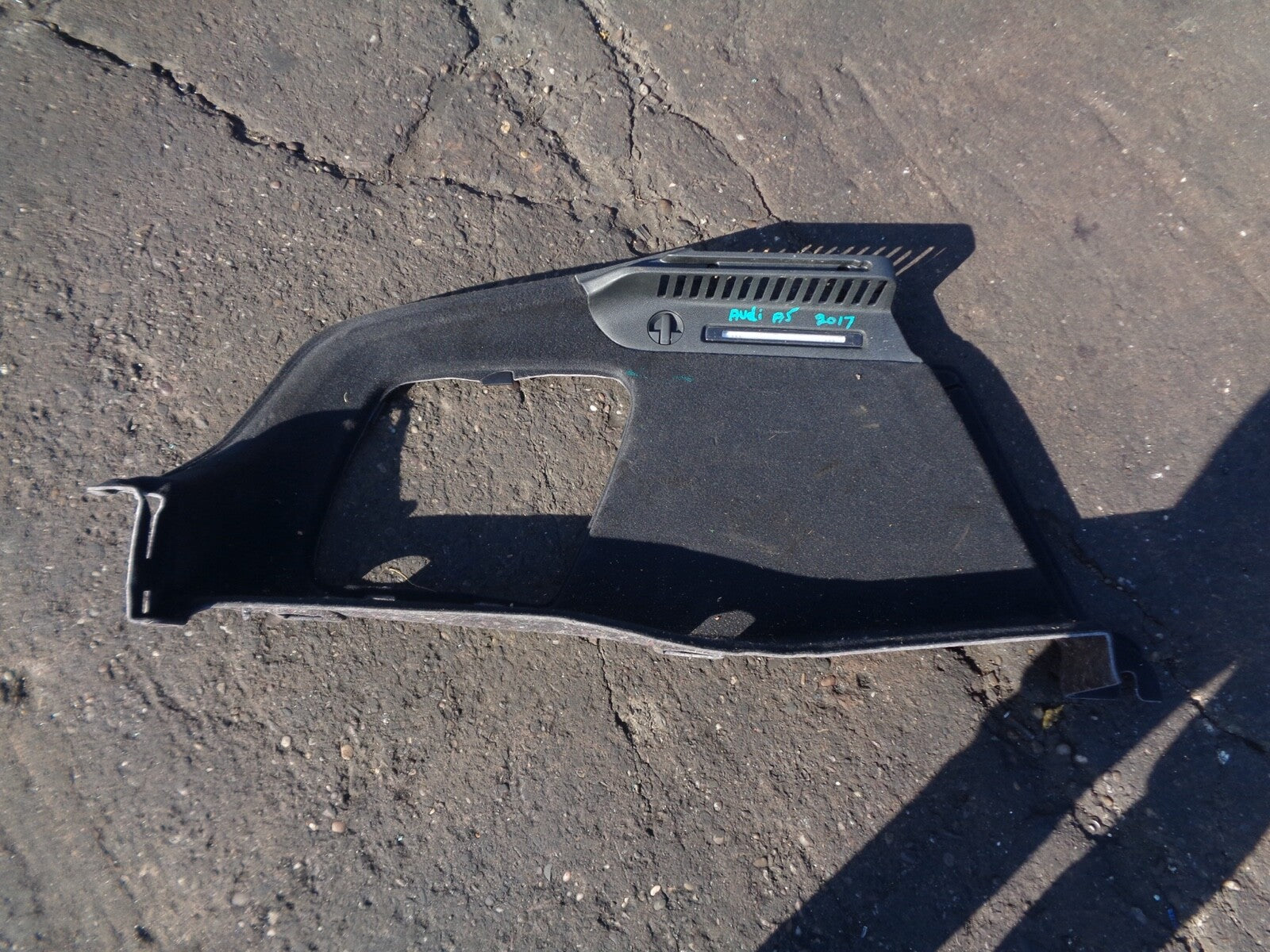AUDI A5 F5 SPORTBACK MK2 2017 2.0 BOOT COMPARTMENT PANEL 8W8863879E