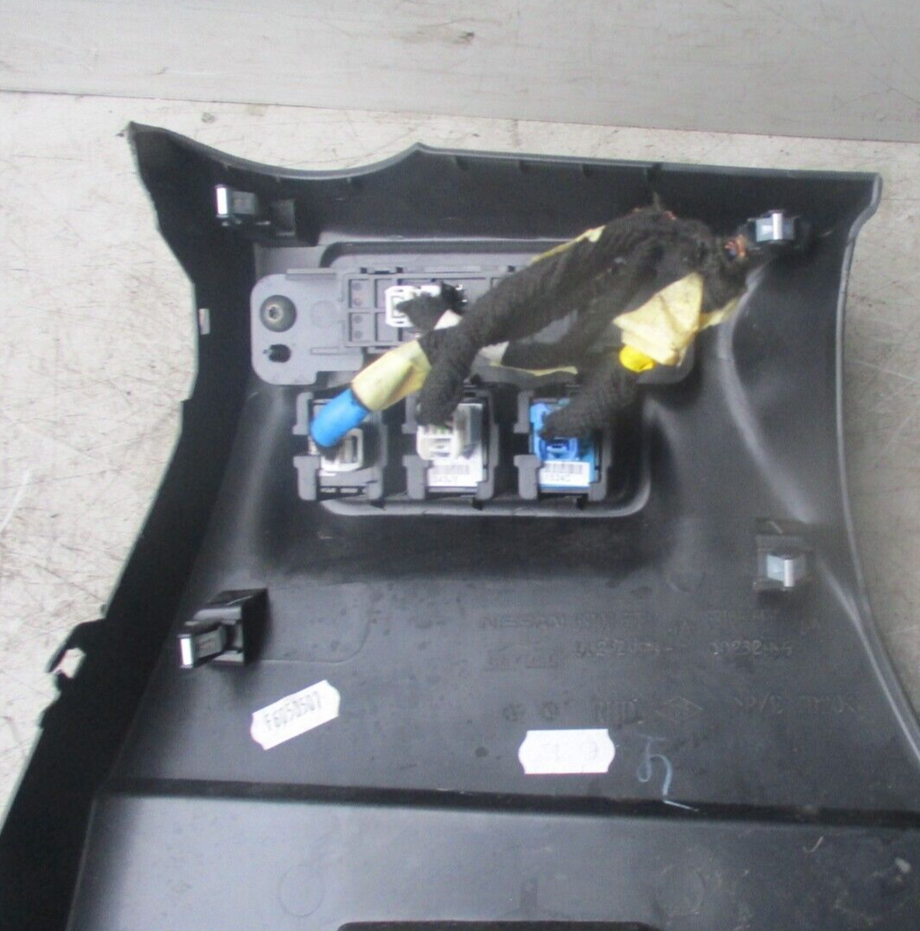 2017 NISSAN MICRA K14 MK5 DRIVER SIDE LOWER DASHBOARD SWITCHES & TRIM 681065FF