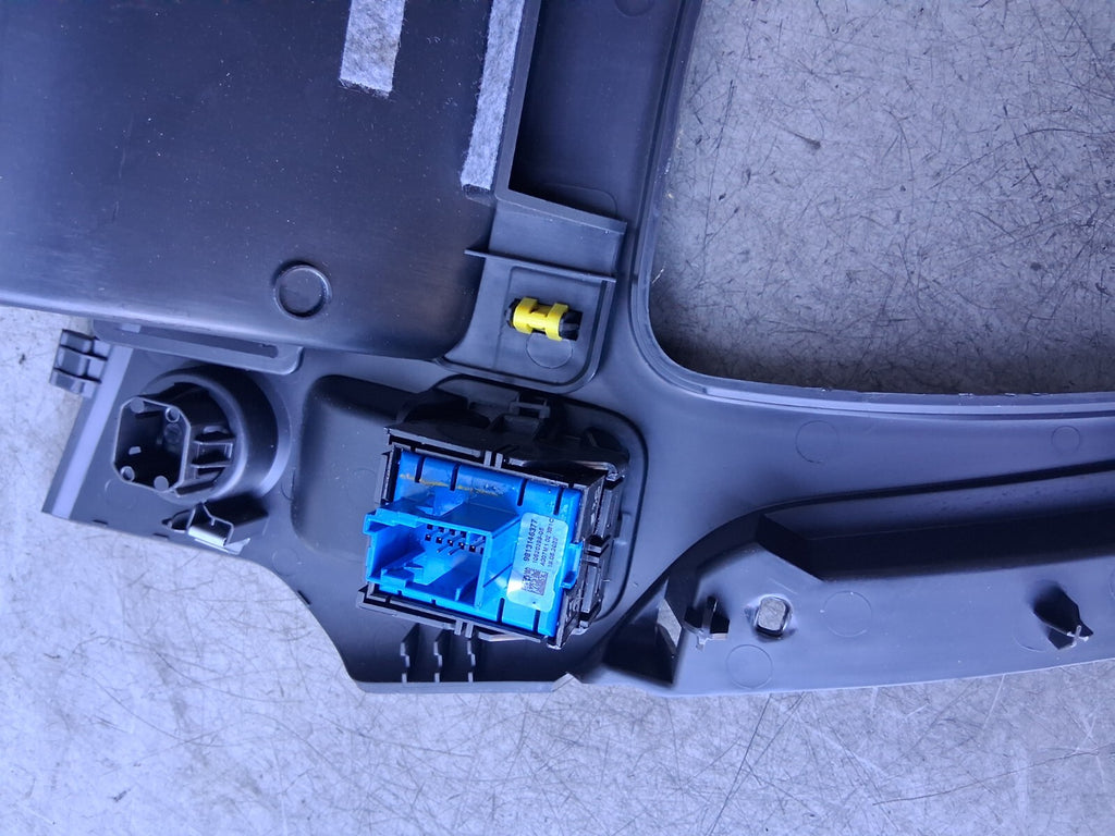 2023 CITROEN BERLINGO MK3 GEAR STICK PARKING BUTTON SURROUND TRIM 9841761077