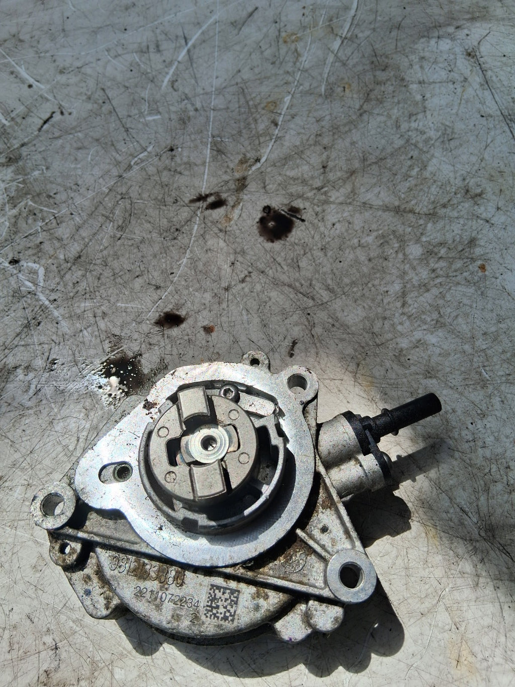 2022 PEUGEOT VACCUM PUMP 9812133880