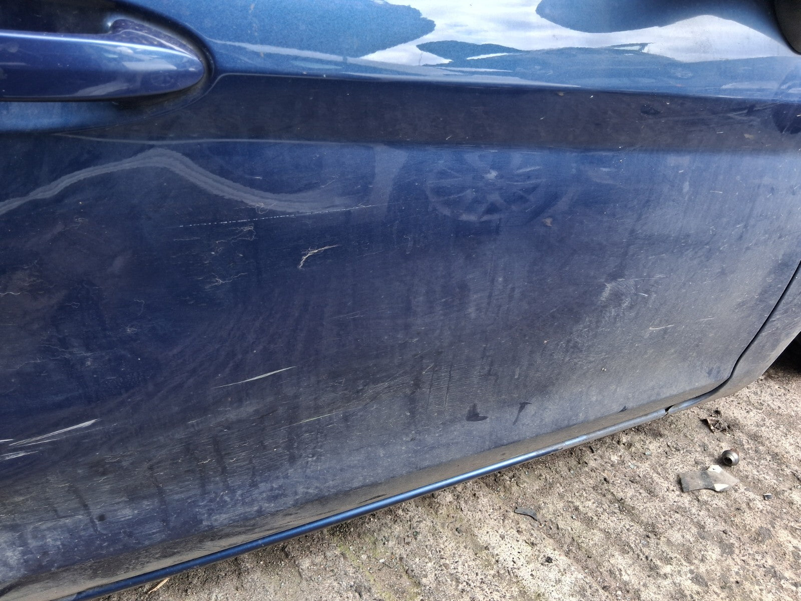 2010 FORD FIESTA MK7 OSF DRIVER SIDE FRONT RIGHT COMPLETE DOOR OCEAN BLUE