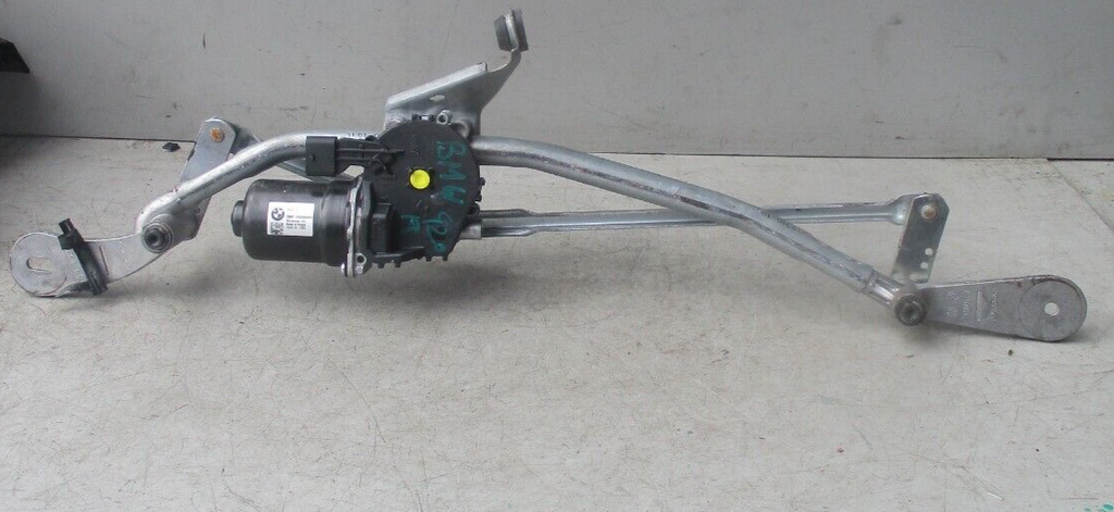 BMW 3 SERIES G20 2019 FRONT WINDSCREEN WIPER MOTOR AND LINKAGE W000090851