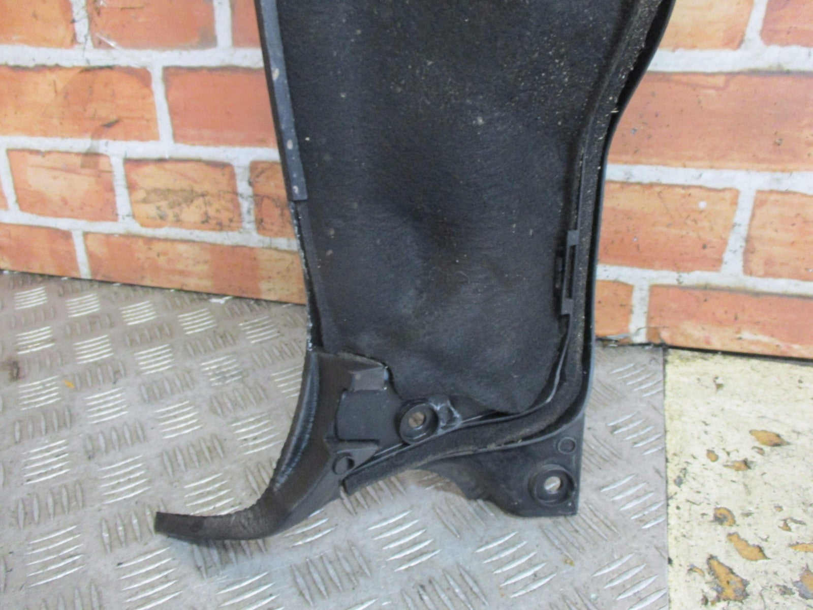 VAUXHALL ASTRA J MK6 2014 UNDER SCUTTLE PANEL BULKHEAD PLASTIC TRIM 13271941