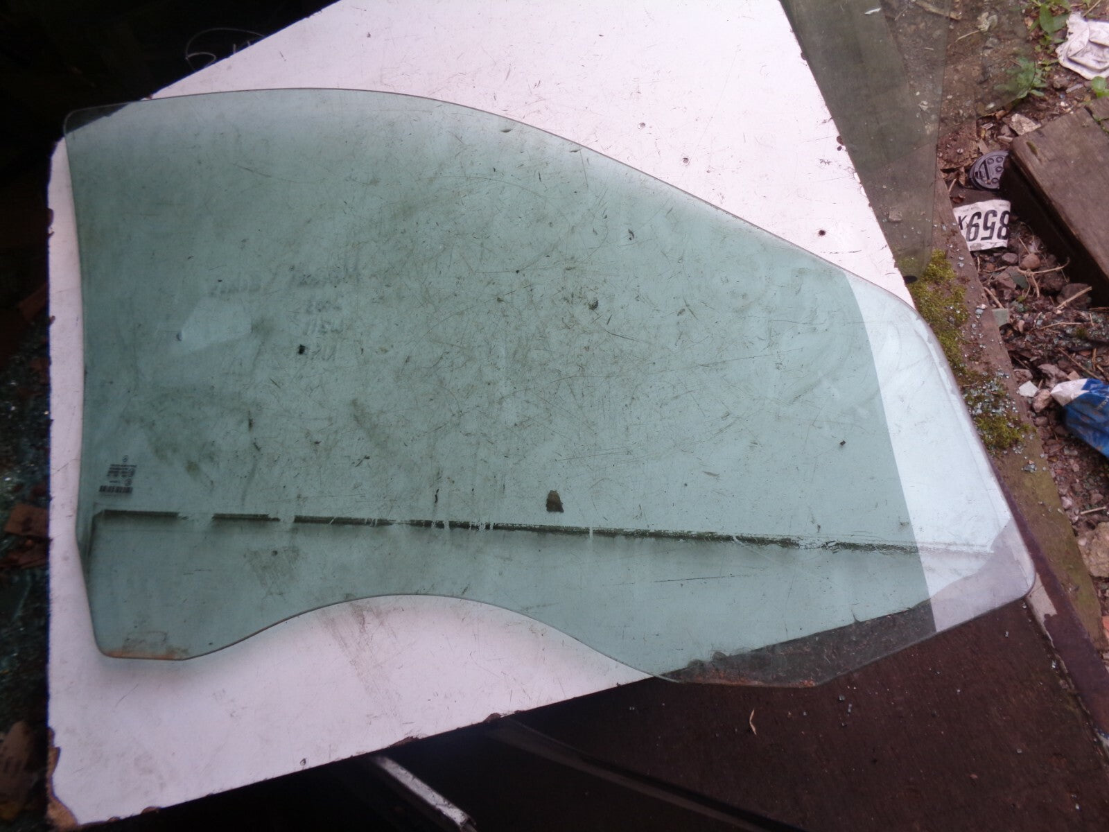 MERCEDES BENZ E CLASS E211 NSF PASSENGER SIDE FRONT DOOR WINDOW GLASS