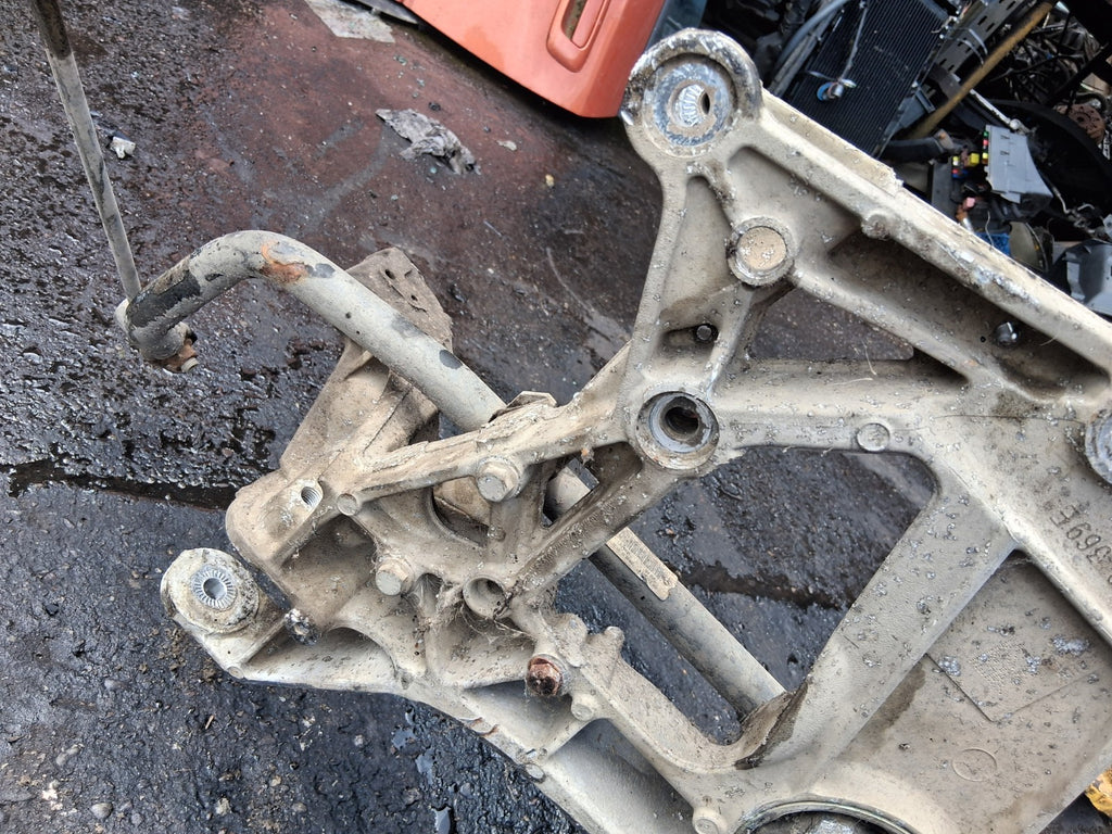 2018 VW VOLKSWAGEN PASSAT B8 1.5 DIESEL FRONT SUBFRAME 3Q0199369E