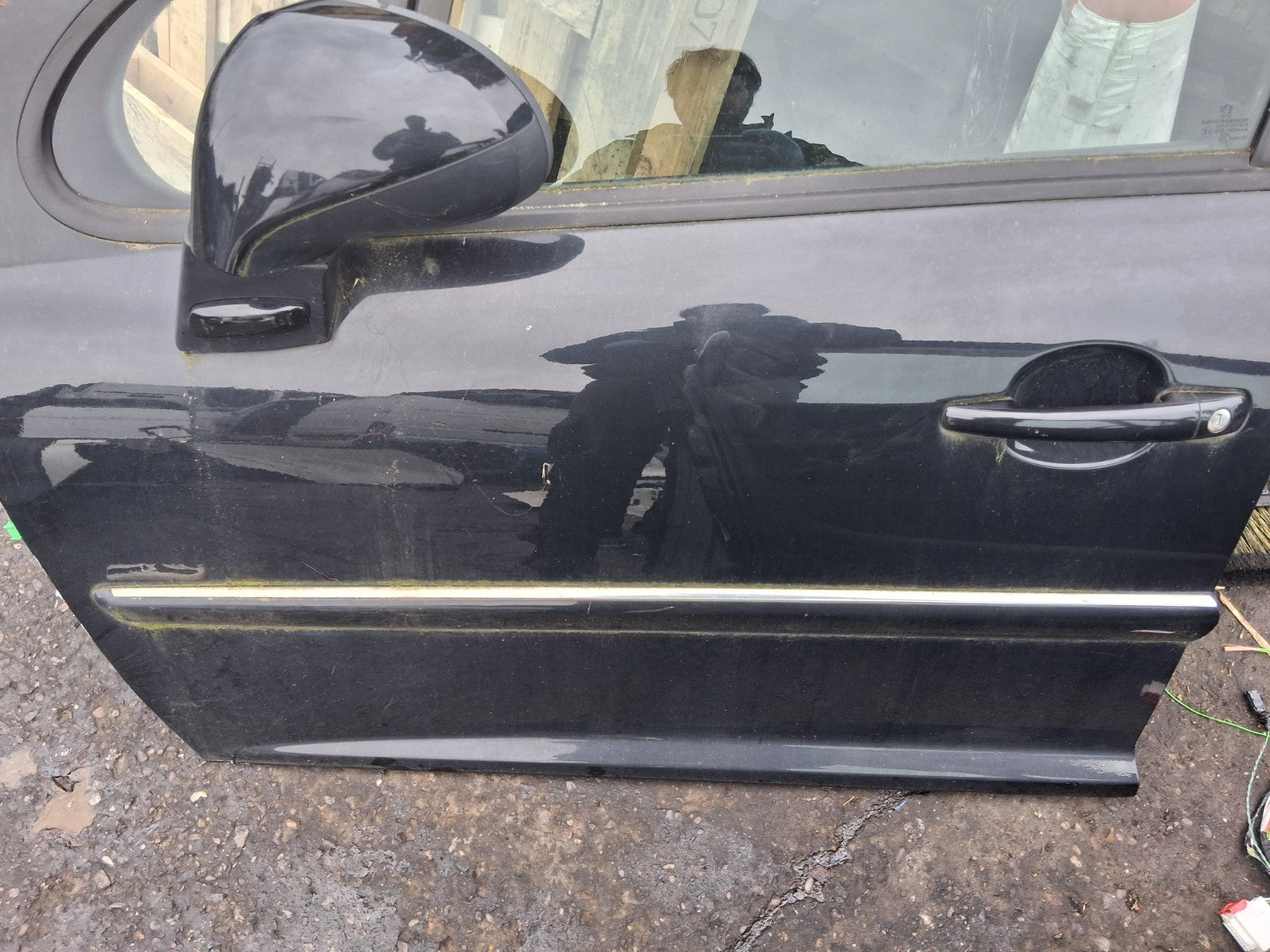 2012 PEUGEOT 207 NSF PASSENGER SIDE FRONT LEFT COMPLETE DOOR WITH WING MIRROR