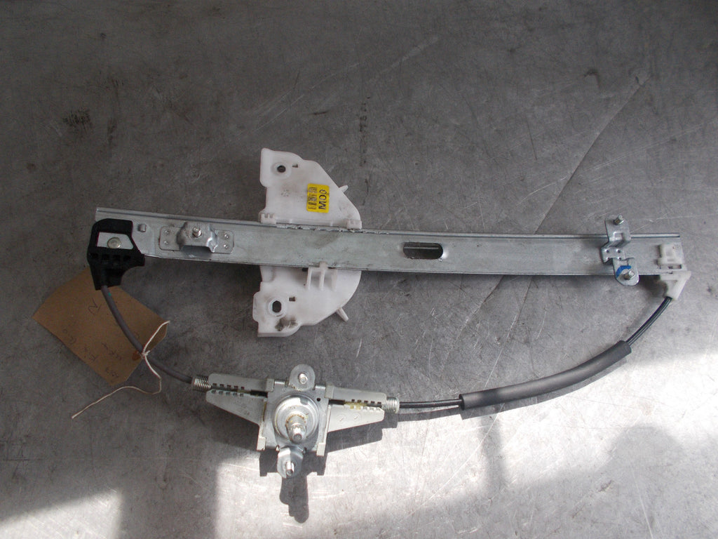 KIA RIO MK3 2017 OSR DRIVER SIDE REAR MANUAL WINDOW REGULATOR