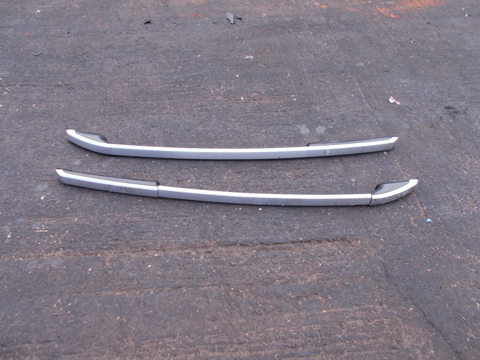 PEUGEOT 2008 2015 PAIR OF ROOF RACK RAILS 9678357580