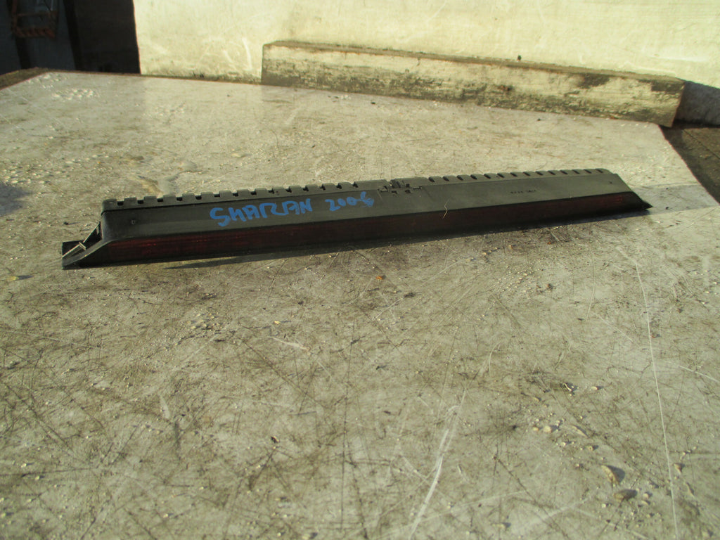 VW VOLKSWAGEN SHARAN 2006 REAR TAILGATE THIRD BRAKE LIGHT 1J6945097C