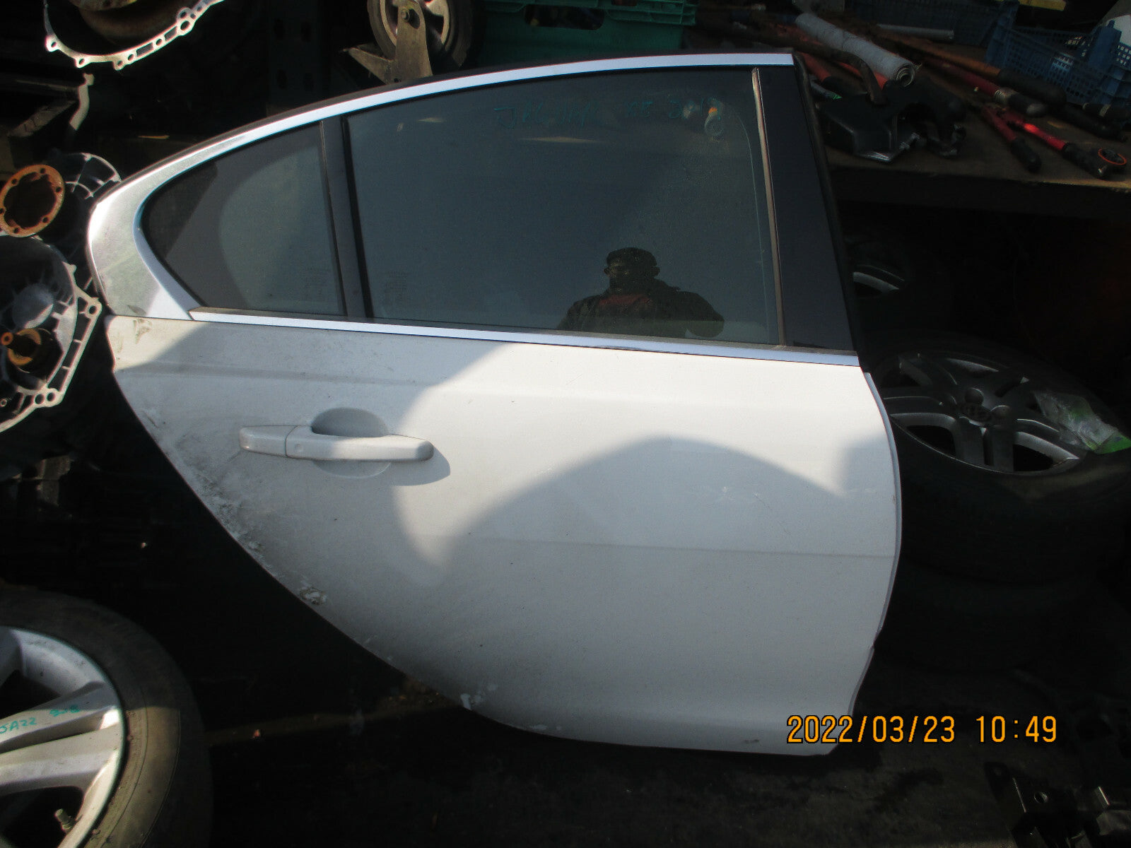 JAGUAR XE 2019 OSR DRIVER SIDE REAR DOOR QUARTER SMALL WINDOW GLASS