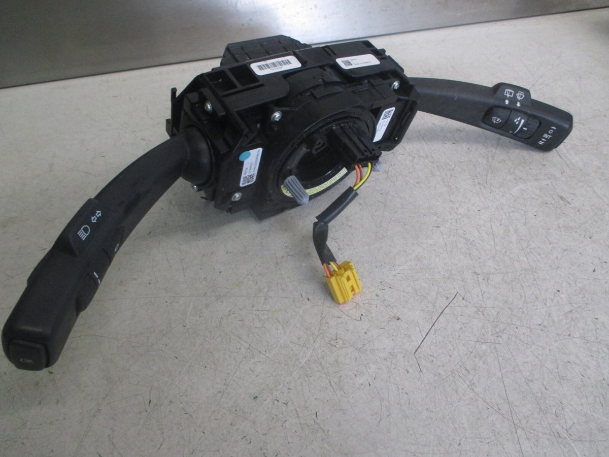 VOLVO V40 2014 WIPER INDICATOR STALK SWITCH SQUIB CONTROLS