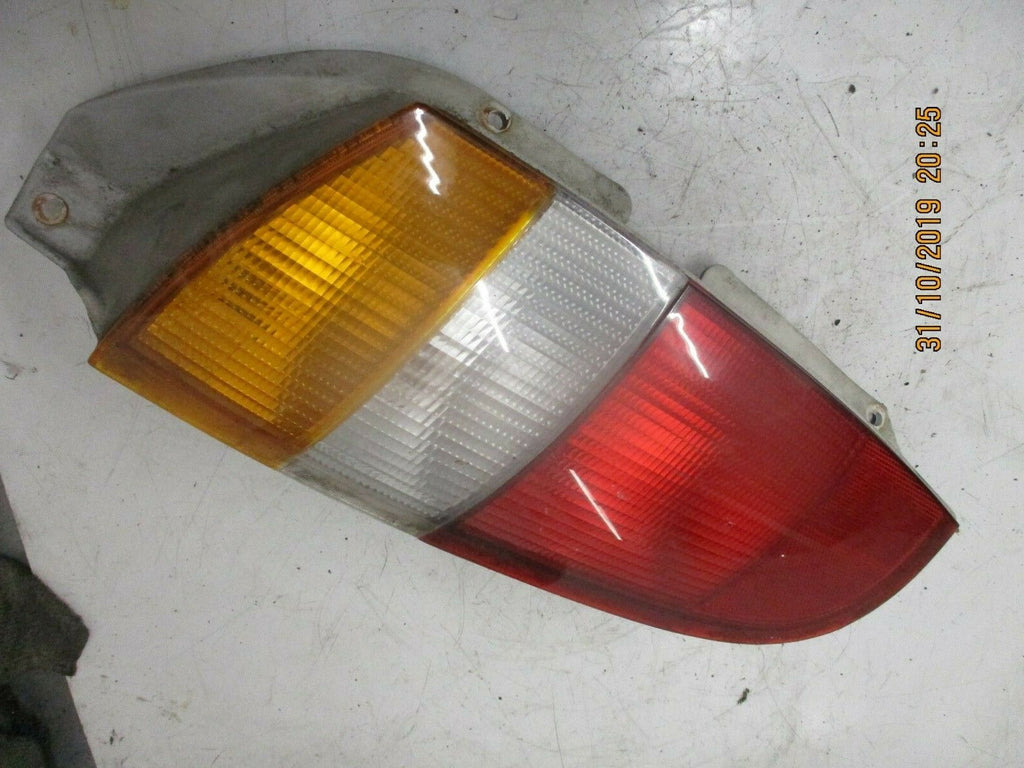 HYUNDAI AMICA 2000 NSR PASSENGER SIDE REAR BRAKE TAIL LIGHT CLUSTER 92401051