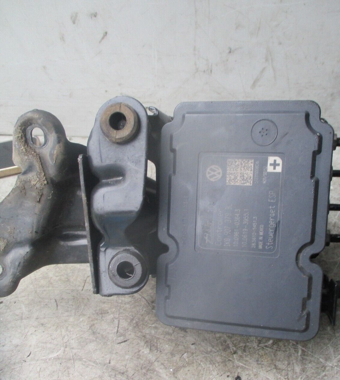 VOLKSWAGEN GOLF HYDRAULIC BLOCK CONTROL UNIT 0212-1919