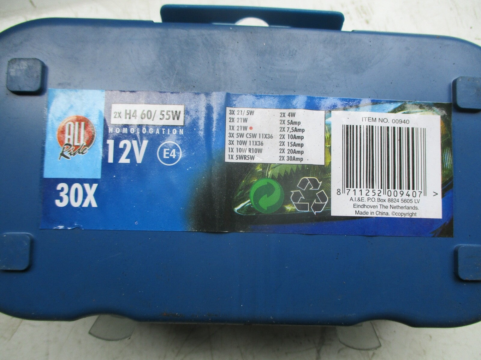 REPLACEMENT LIGHT BULB FUSES 00940 12V