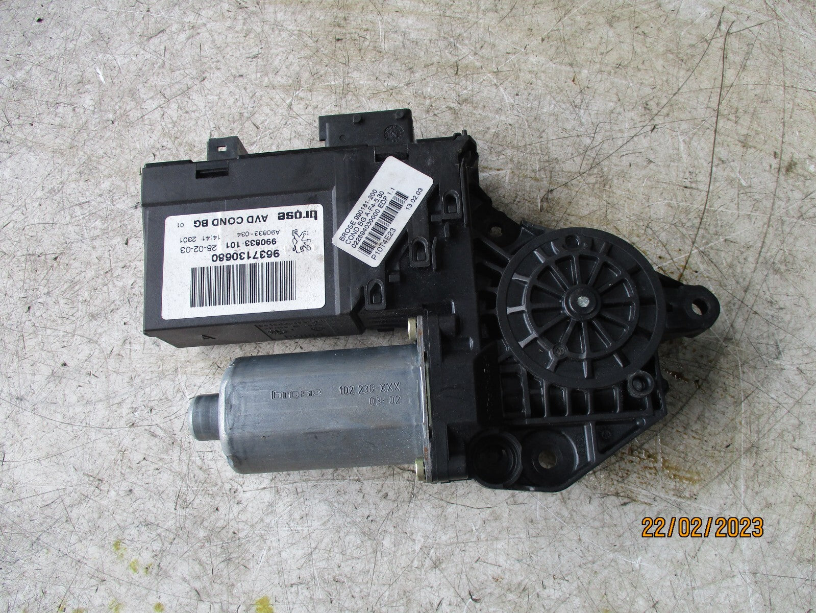 PEUGEOT 307 2003 OSF DRIVER SIDE FRONT WINDOW MOTOR 9637130680