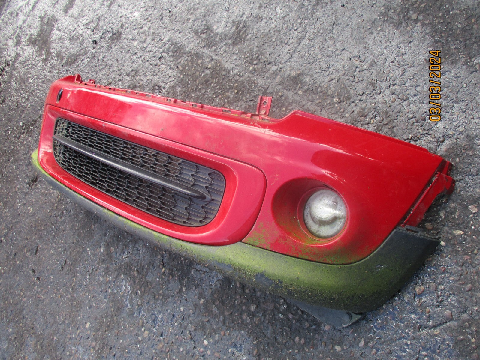 BMW MINI COOPER CLUBMAN 2011 R55 FRONT COMPLETE BUMPER FOG LIGHT RED