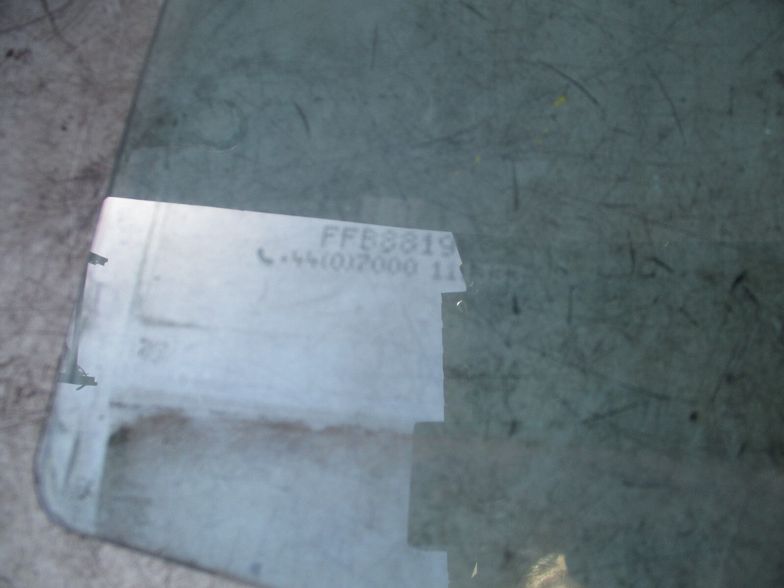 2014 FIAT 500 DOOR NSF PASSENGERS SIDE FRONT WINDOW GLASS 43R-001583