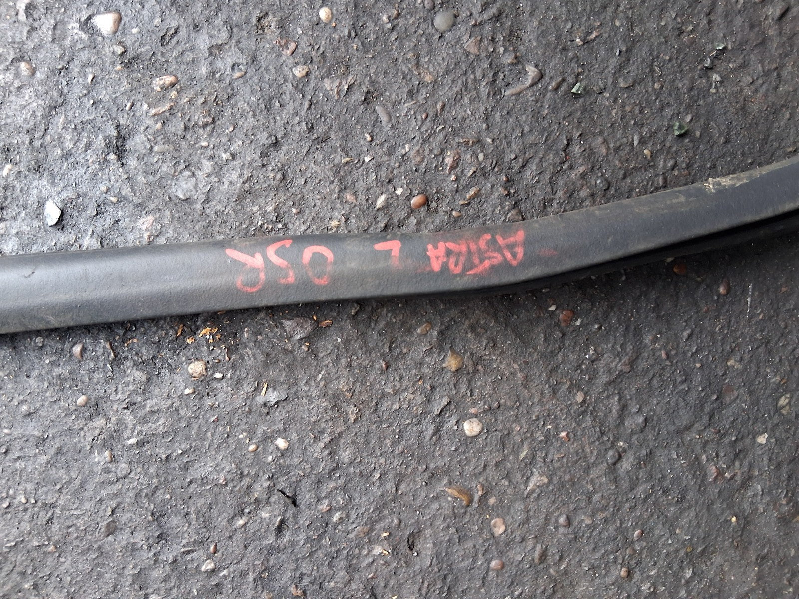 2024 VAUXHALL ASTRA L ESTATE OSR DRIVER SIDE REAR RIGHT DOOR RUBBER 9838518980