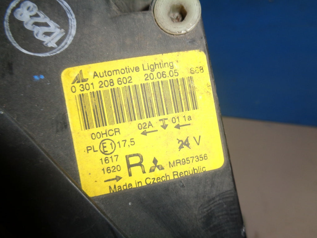 MITSUBISHI COLT 02-08 DRIVER OFF SIDE HEADLIGHT HEADLAMP 0301208602