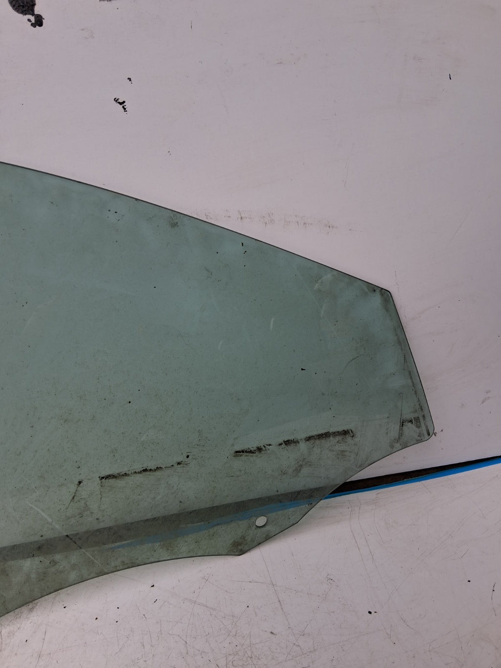 2016 VOLVO V40 R DESIGN OSF DRIVER SIDE FRONT WINDOW GLASS