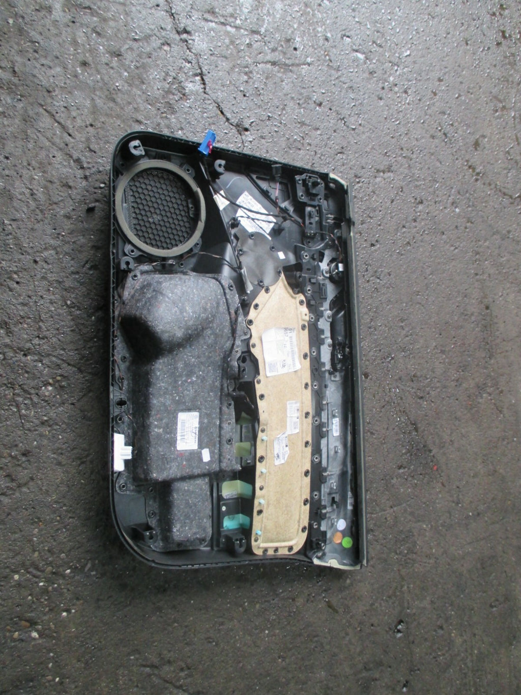 VOLKSWAGEN PASSAT B8 NSF FRONT PASSENGER SIDE DOOR CARD 3G2867011