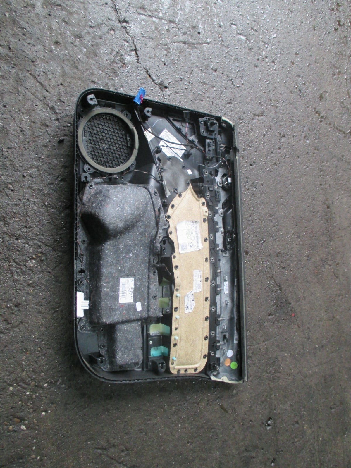 VOLKSWAGEN PASSAT B8 NSF FRONT PASSENGER SIDE DOOR CARD 3G2867011
