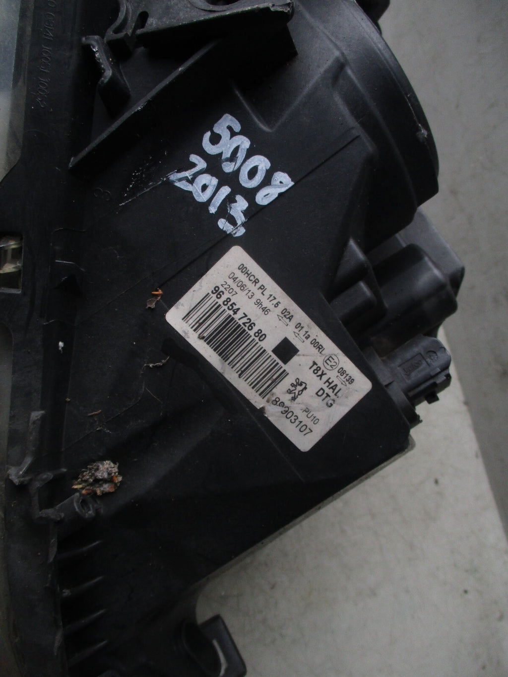 2013 PEUGEOT 5008 MK1 OSF DRIVER SIDE FRONT HEADLIGHT HEADLAMP 9685472680
