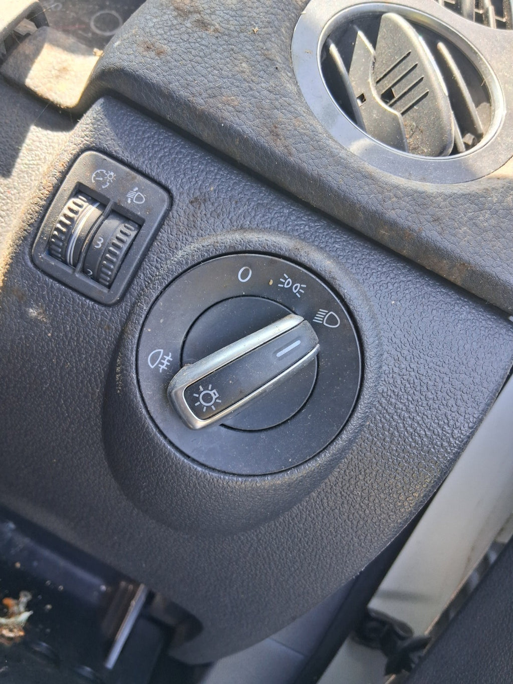 2013 VW VOLKSWAGEN TIGUAN MK1 HEADLIGHT CONTROL SWITCH