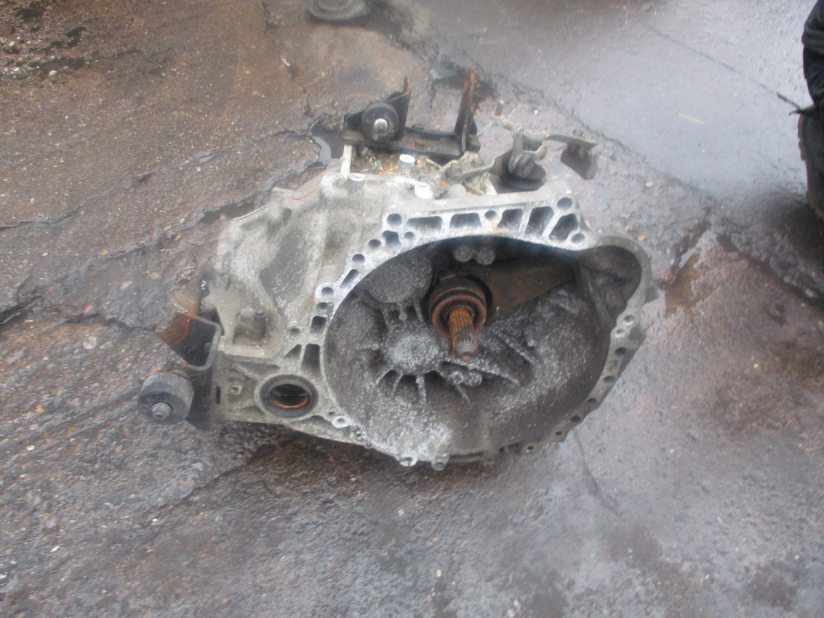 TOYOTA AVENSIS T250 (MK2) 2.2 D4-D 6 SPEED MANUAL GEARBOX