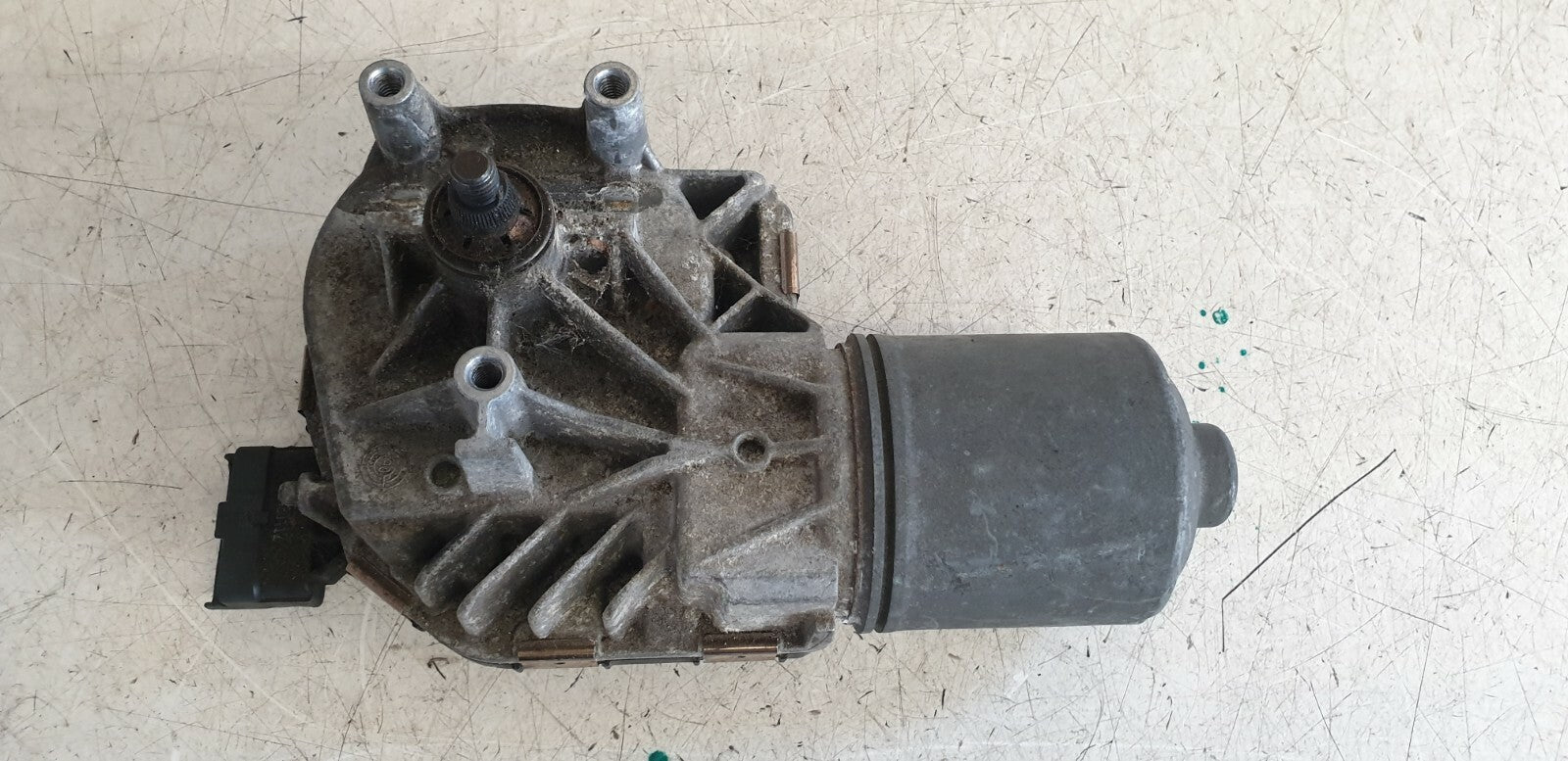 PEUGEOT 308 2010 FRONT WINDSCREEN WIPER MOTOR 0390241869