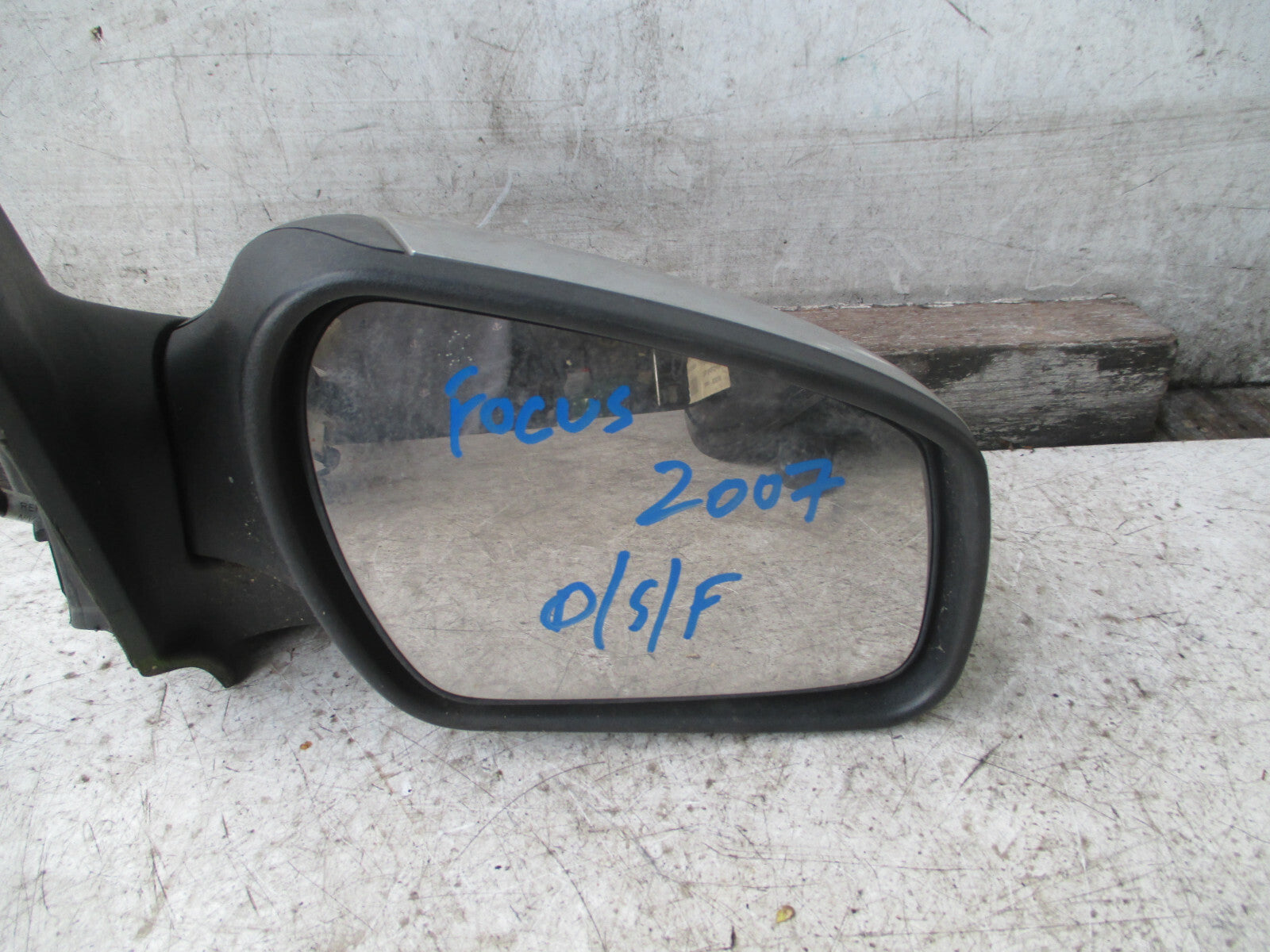 FORD FOCUS MK2  2007 NS PASSENGER SIDE ELECTRIC DOOR WING MIRROR