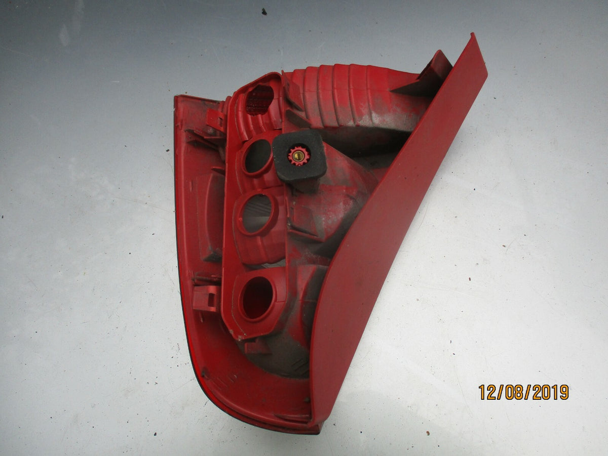 RENAULT CLIO MK2 NSR PASSENGER SIDE REAR LIGHT TAIL LIGHT