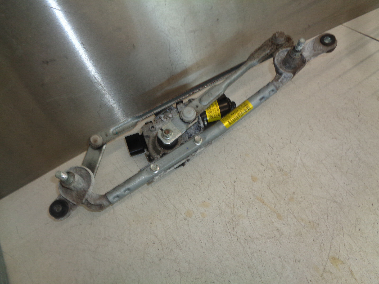 VAUXHALL VIVA 2017 1.0 PETROL FRONT WIPER MOTOR LINKAGE 95143174