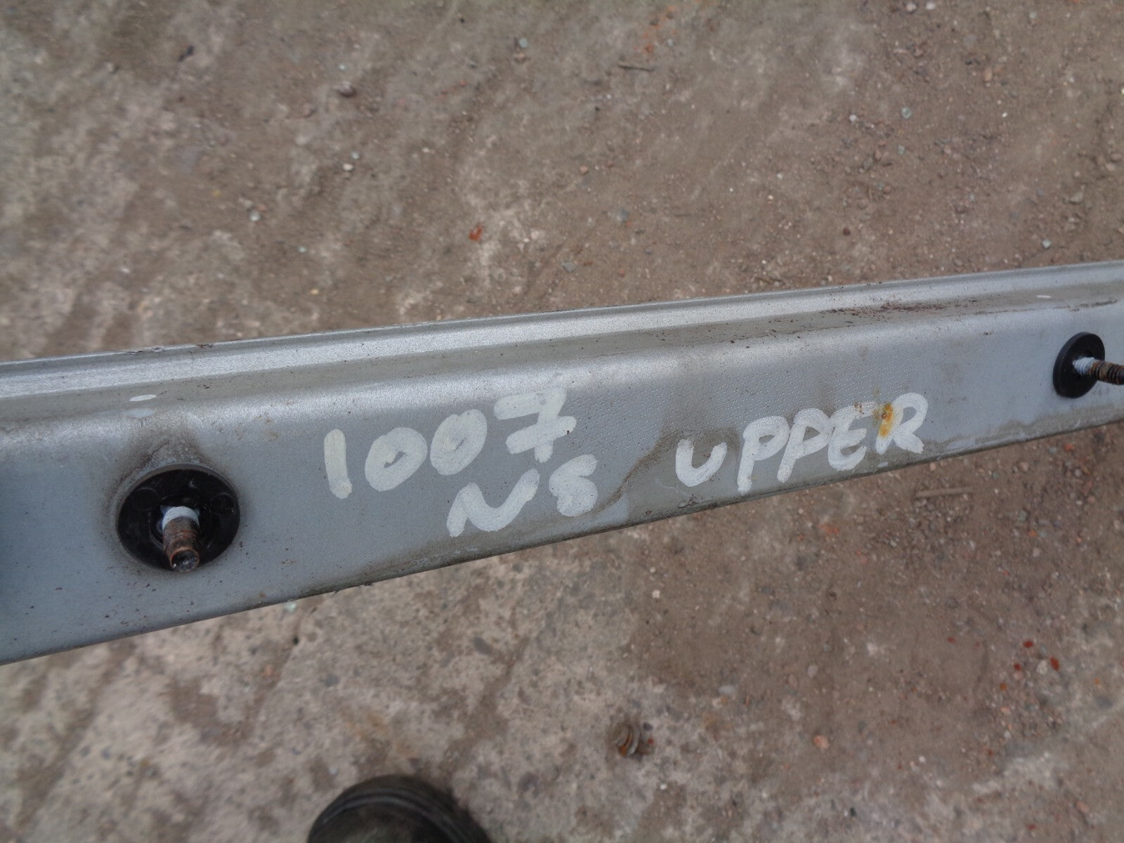 PEUGEOT 1007 KM 2005 NS PASSENGER SIDE UPPER TOP DOOR RUNNERS RUNNER RAIL BAR