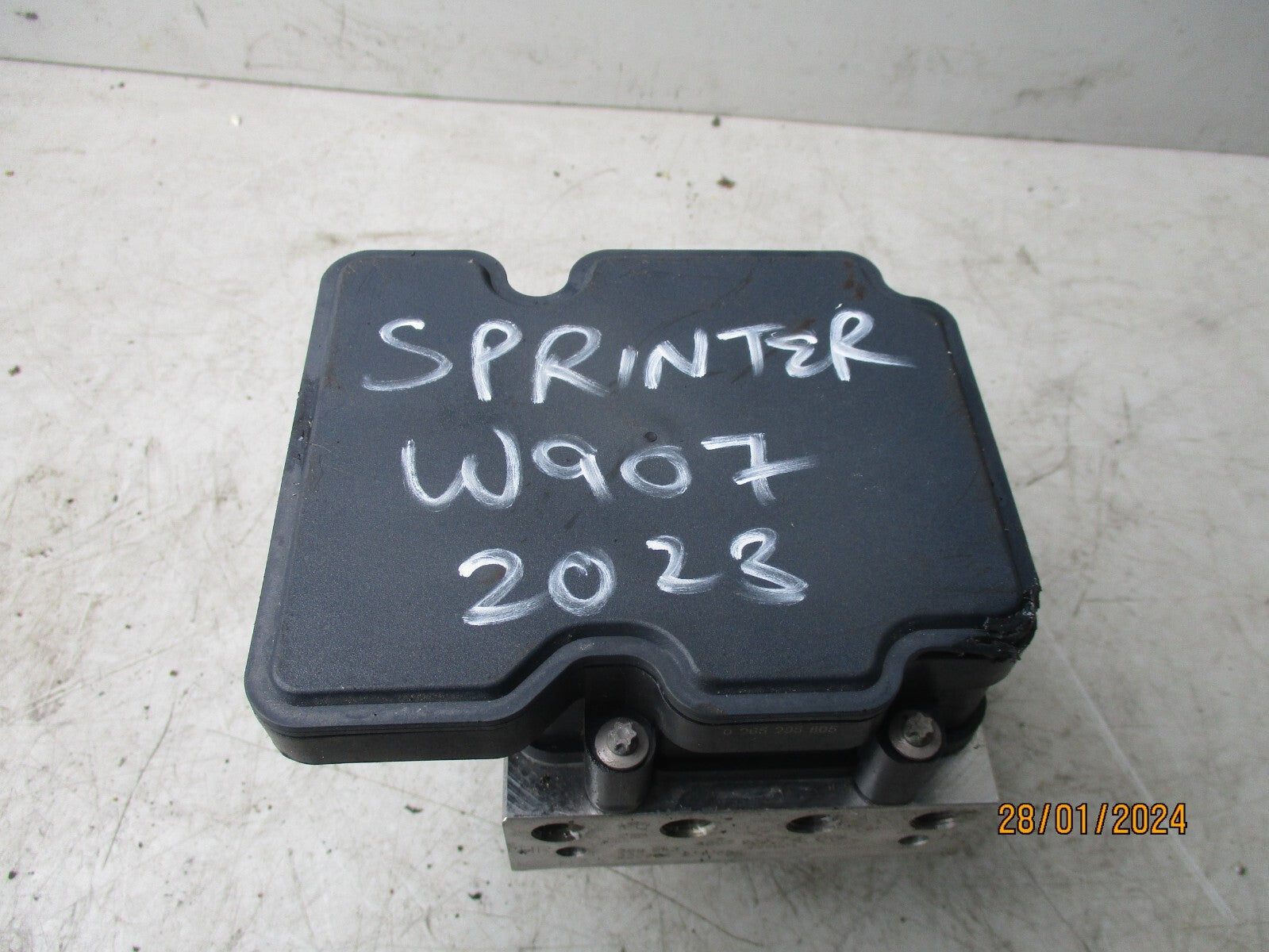 MERCEDES BENZ SPRINTER W907 2023 ABS PUMP MODULATOR A9079007406