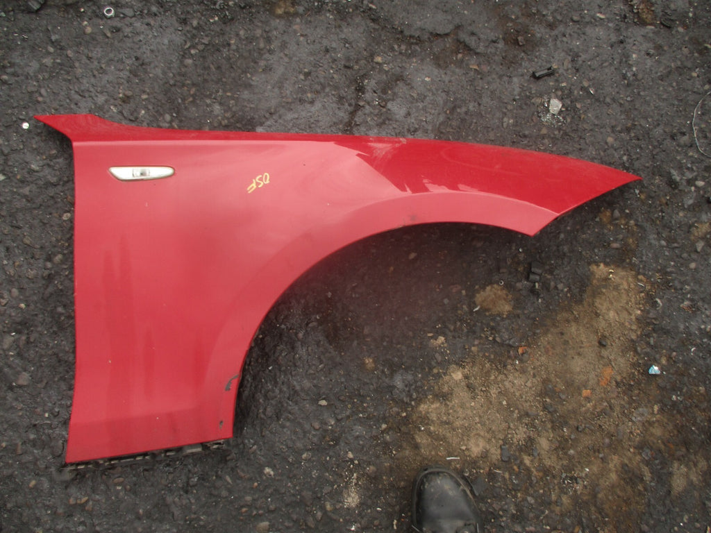 2009 BMW 1 SERIES E82 118D OSF DRIVER SIDE FRONT RIGHT WING PANEL RED A61