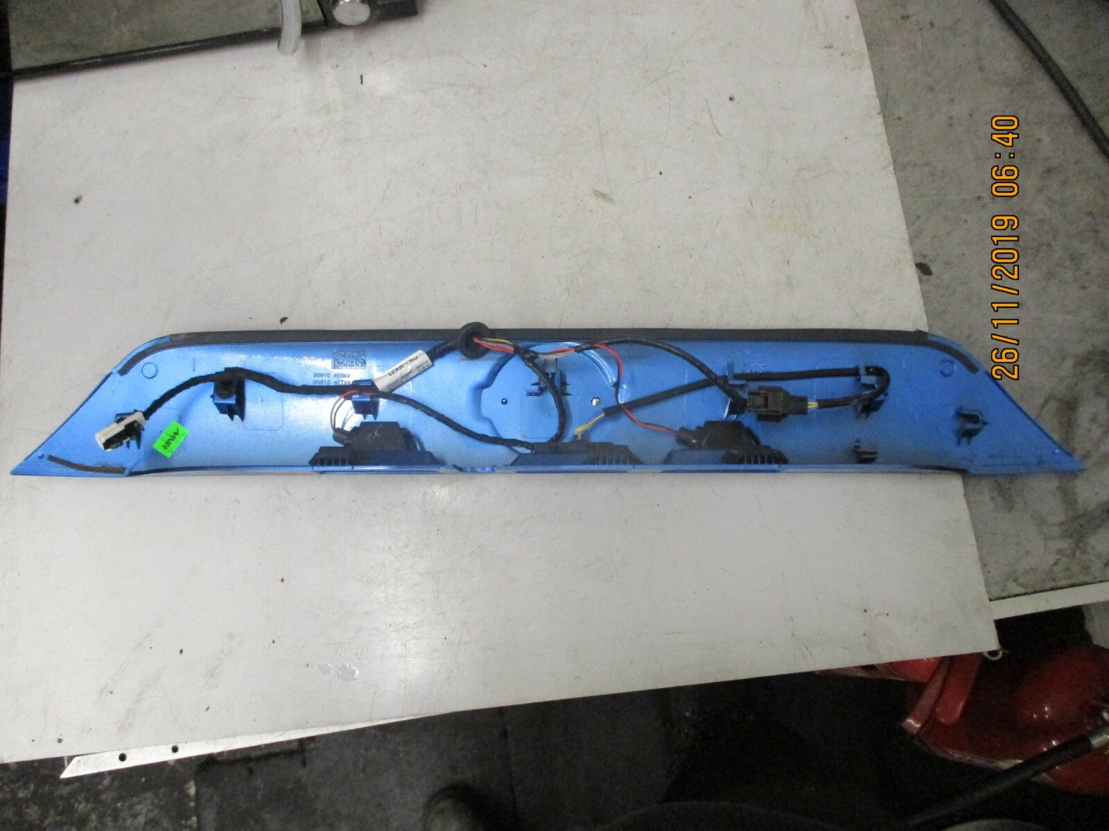 NISSAN QASHQAI J11 2018 REAR BOOT AILGATE PLINTH TRIM PANEL MICRO SWITCH BLUE
