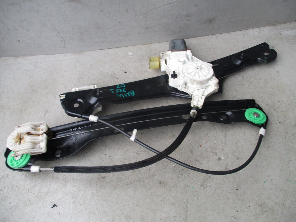 2007 BMW 3 SERIES E90 NSF PASSENGER SIDE FRONT WINDOW MOTOR REGULATOR