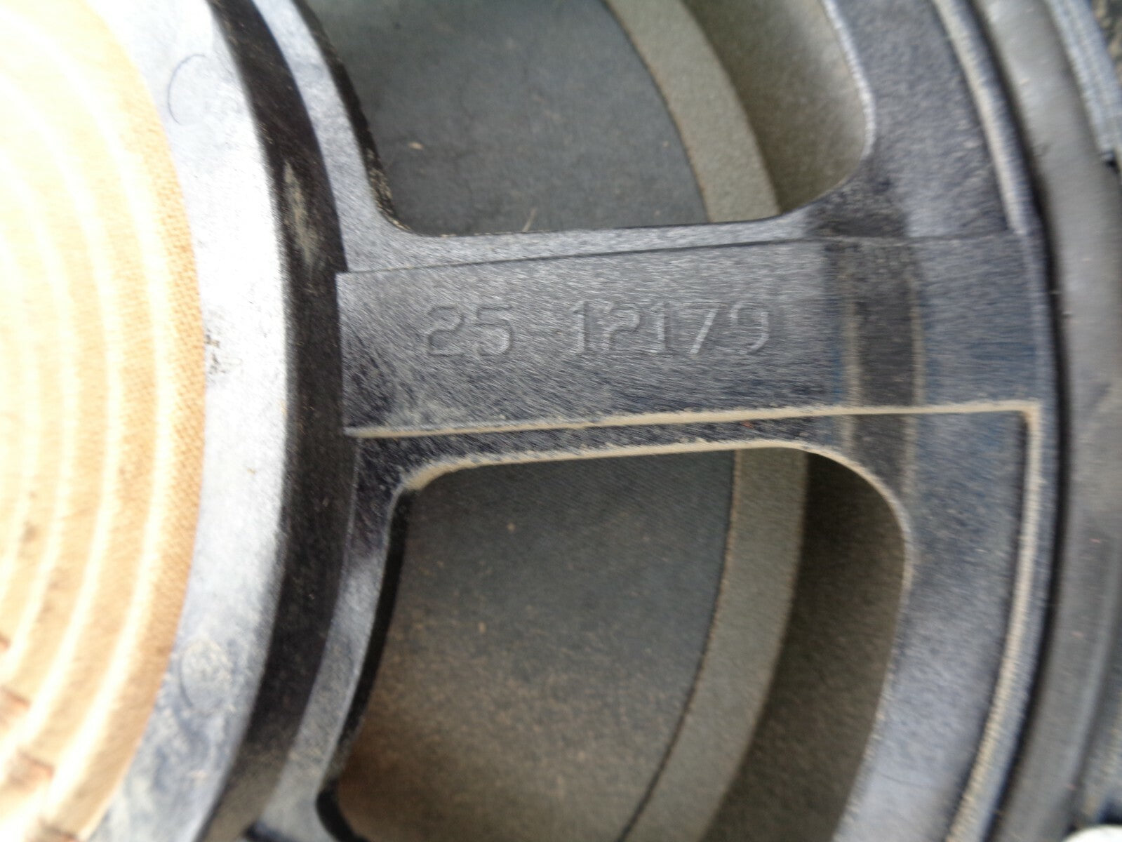 LAND ROVER DISCOVERY 3 SUBWOOFER UNIT SPEAKER   25-12179