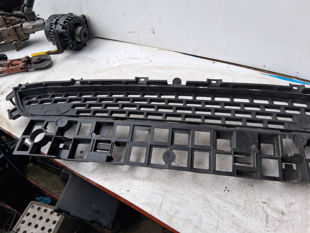 2023 RENAULT MASTER MK3 FRONT BUMPER LOWER GRILL 622546766R