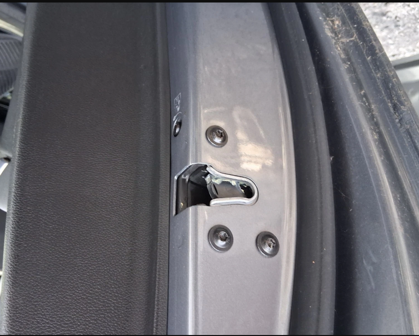 2014 VAUXHALL ZAFIRA TOURER C MK3 OSF DRIVER SIDE FRONT DOOR LOCK MECHANISM
