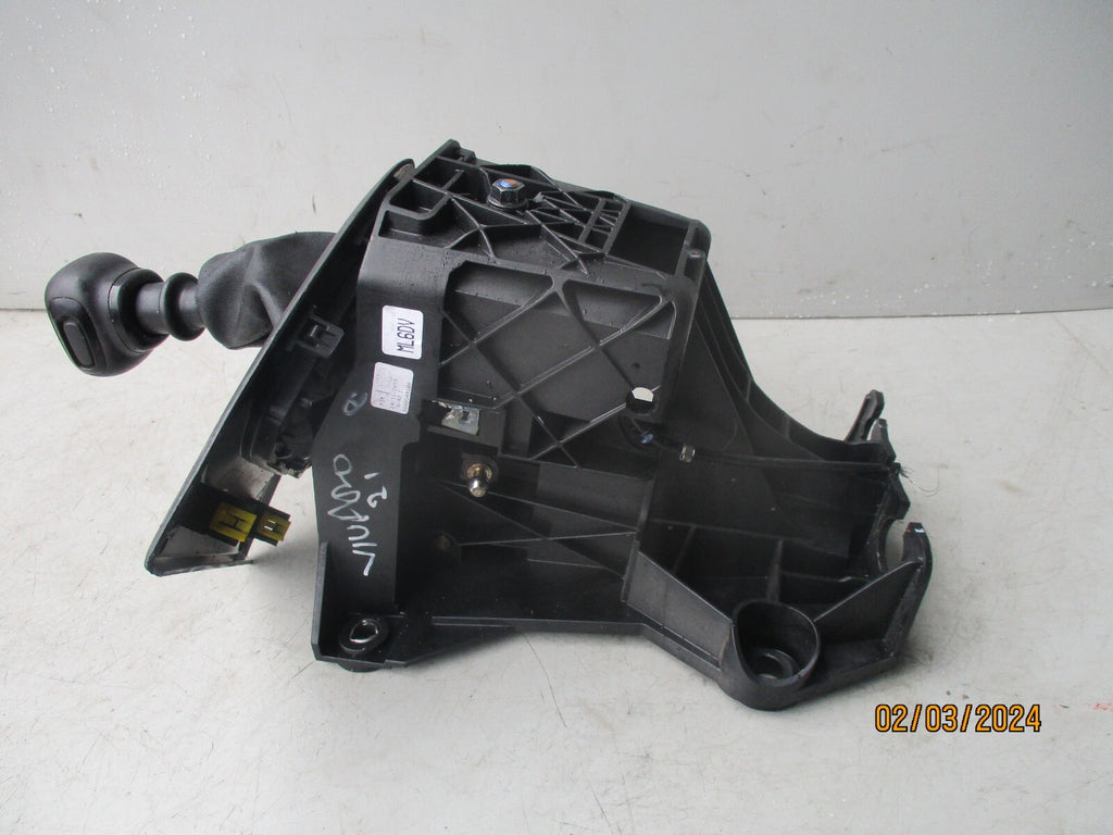 VAUXHALL VIVARO MK3 2021 6 SPEED MANUAL GEARSTICK GEARSHIFTER 9808544180