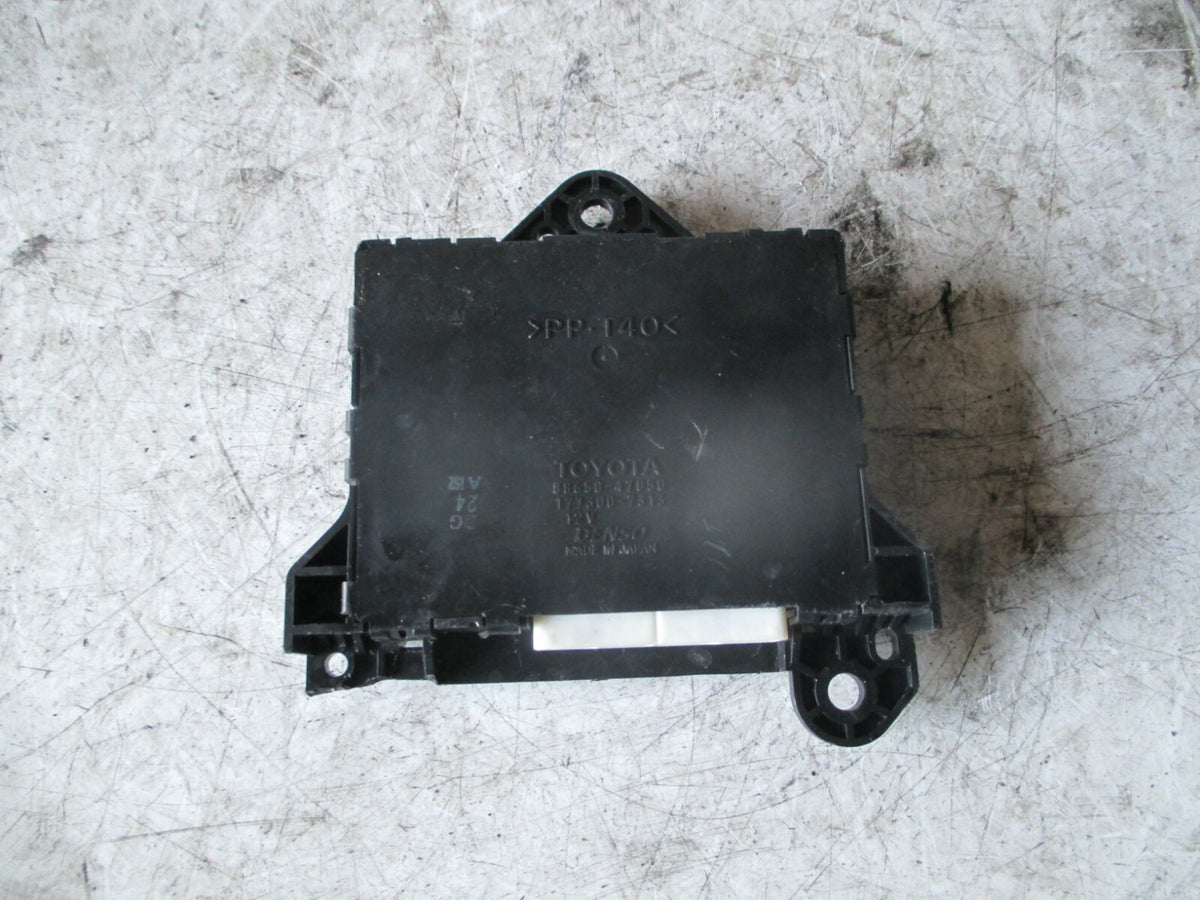 TOYOTA PRIUS 2005 XW20 TEMPERATURE CONTROL MODULE 8865047050