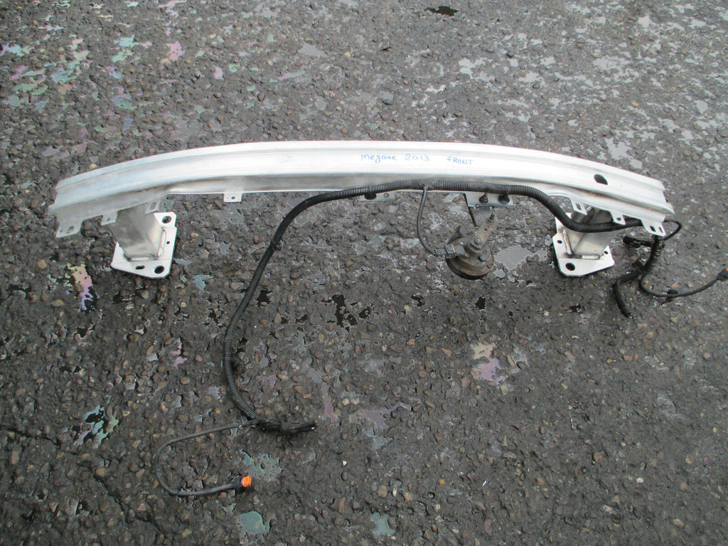 RENAULT MEGANE MK3 2013 FRONT IMPACT REINFORCEMENT CRASH BAR