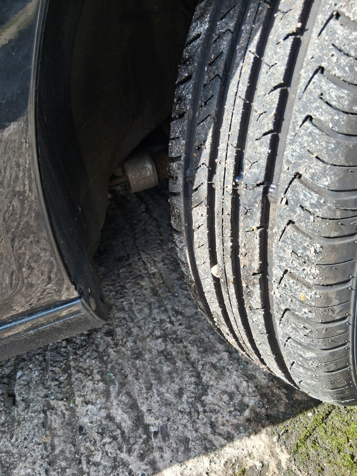 2011 VW VOLKSWAGEN FOX 3 DOOR 14 INCH ALLOY WHEEL WITH TYRE 185/60R14